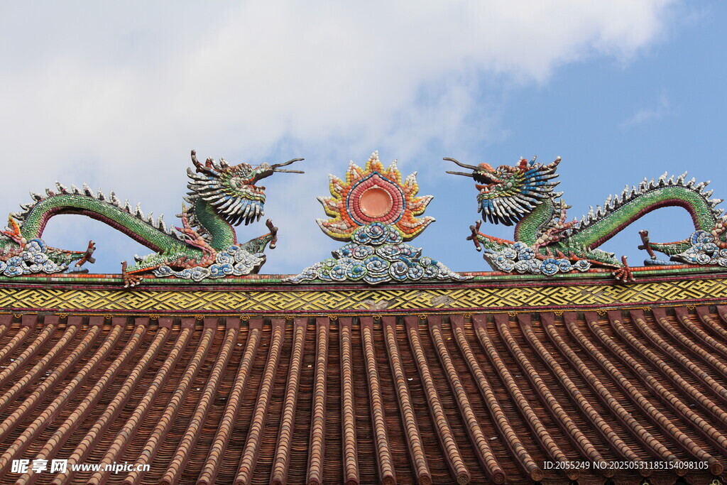 潮州開元寺屋頂雙龍戲珠裝飾