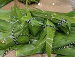 新鮮粽葉待包美味粽子