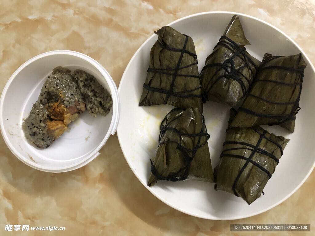 蛋黃粽 肉粽 黑松露粽子