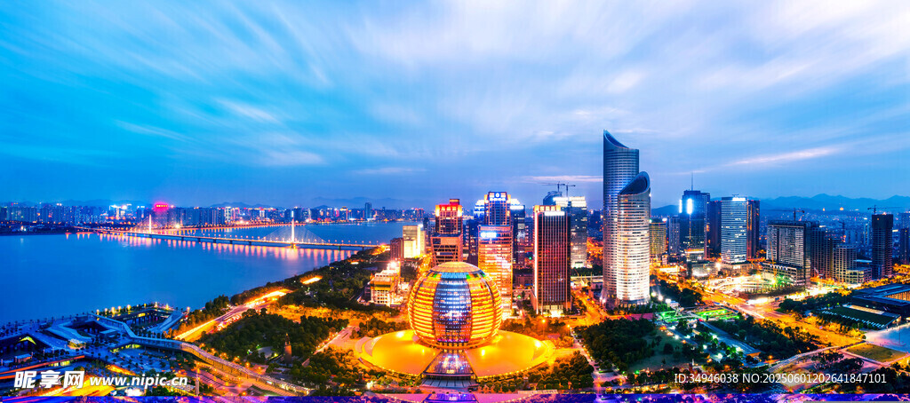城市璀璨夜景海濱風(fēng)光
