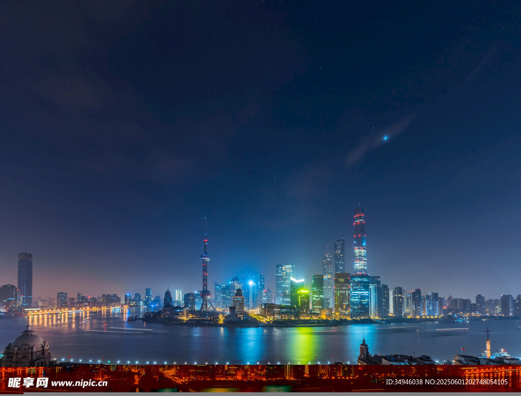 上海外灘璀璨夜景