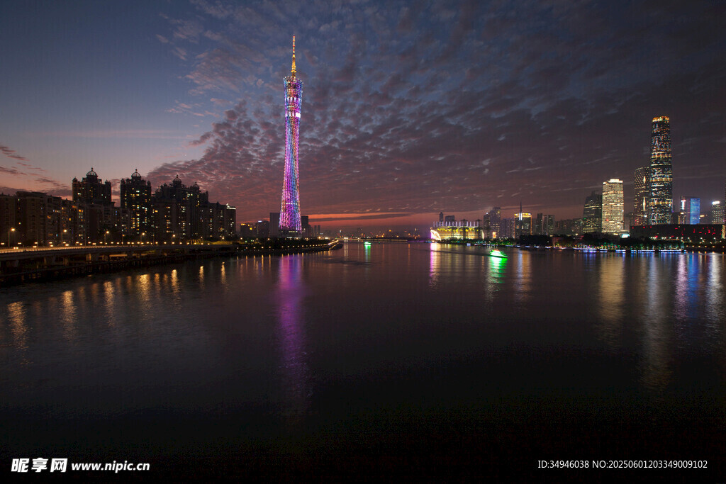 廣州塔夜景璀璨迷人