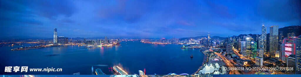 海濱夜景璀璨燈光秀