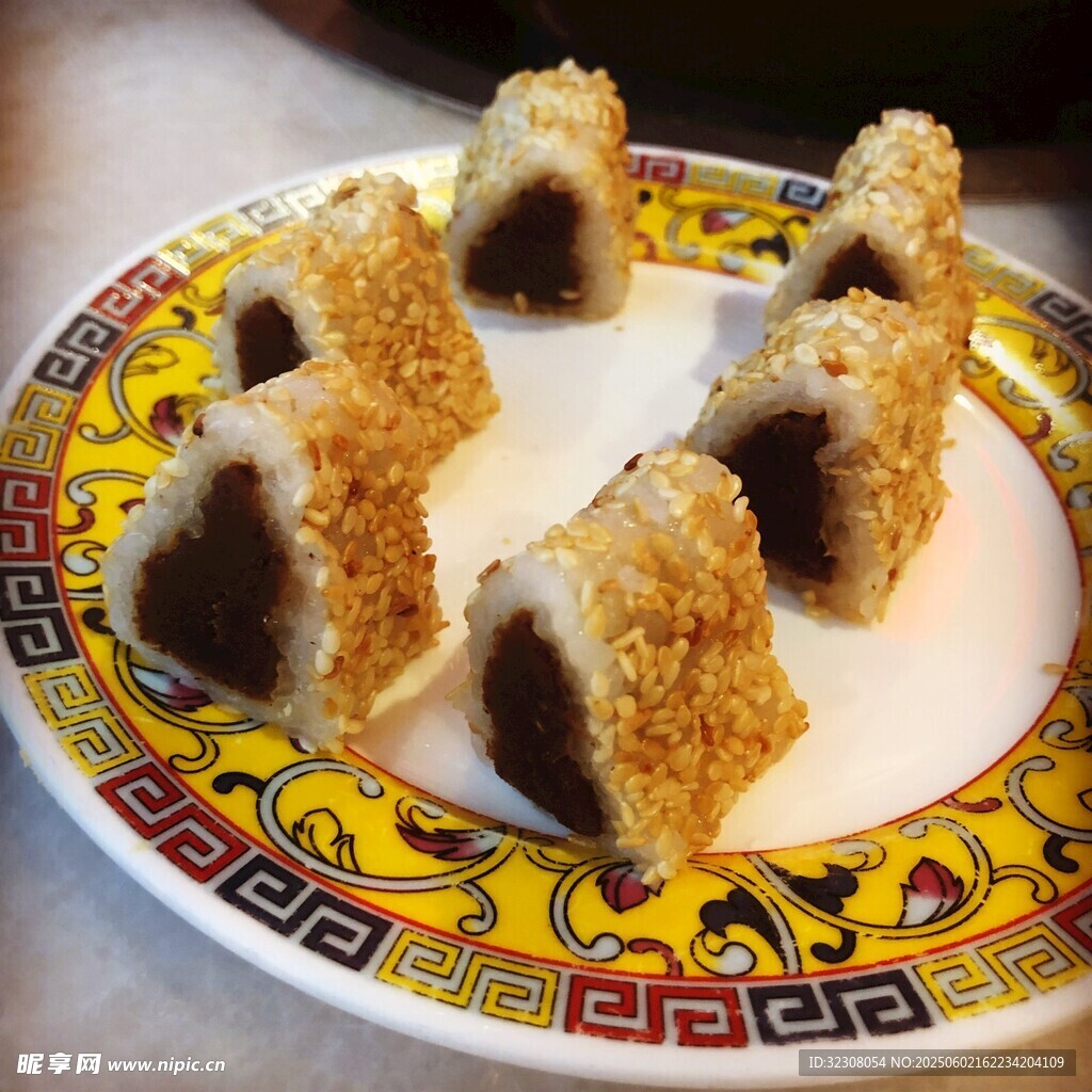 傳統(tǒng)美味豆沙糯米糍