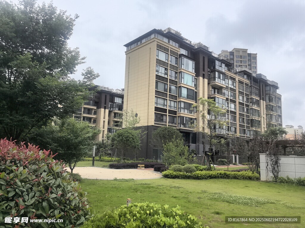 現代花園式多層住宅景觀