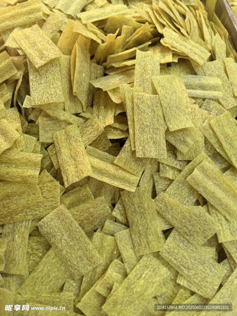 香脆美味的綠色片狀零食