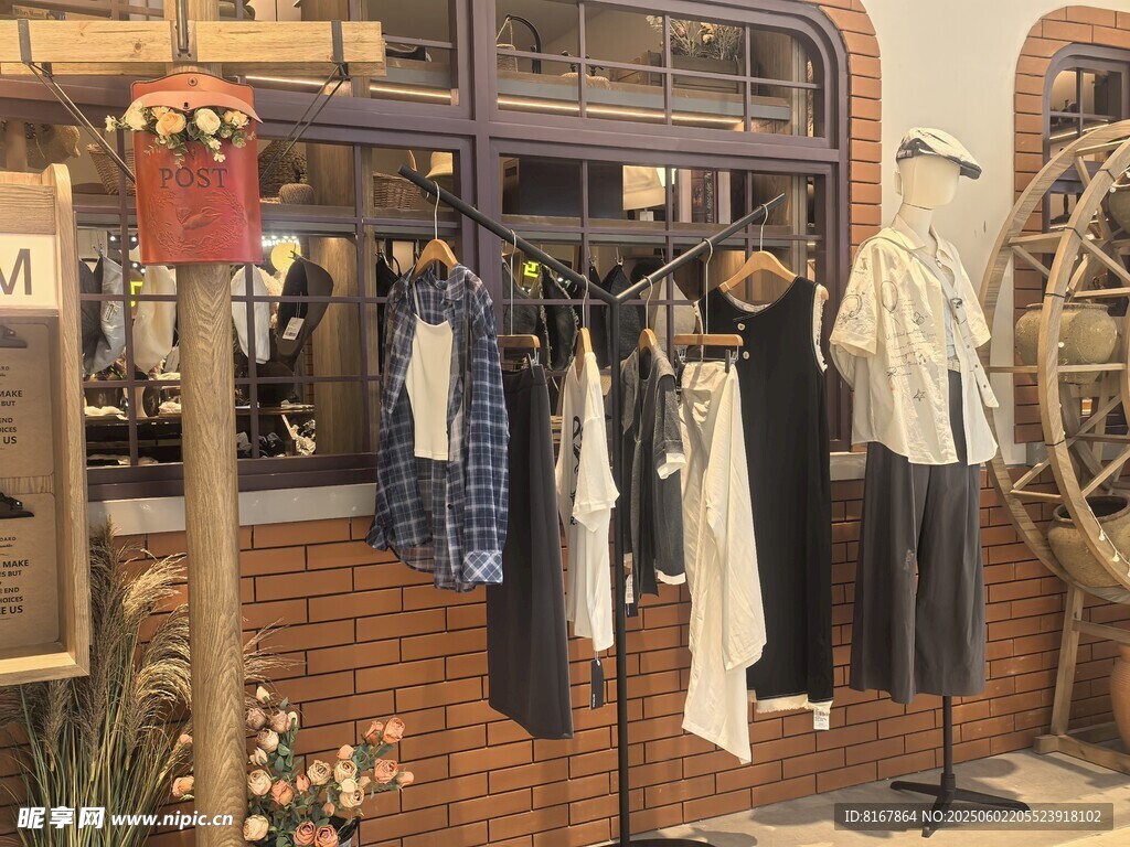 復古風服飾陳列展示