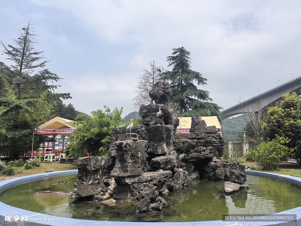 中式園林假山噴泉景觀