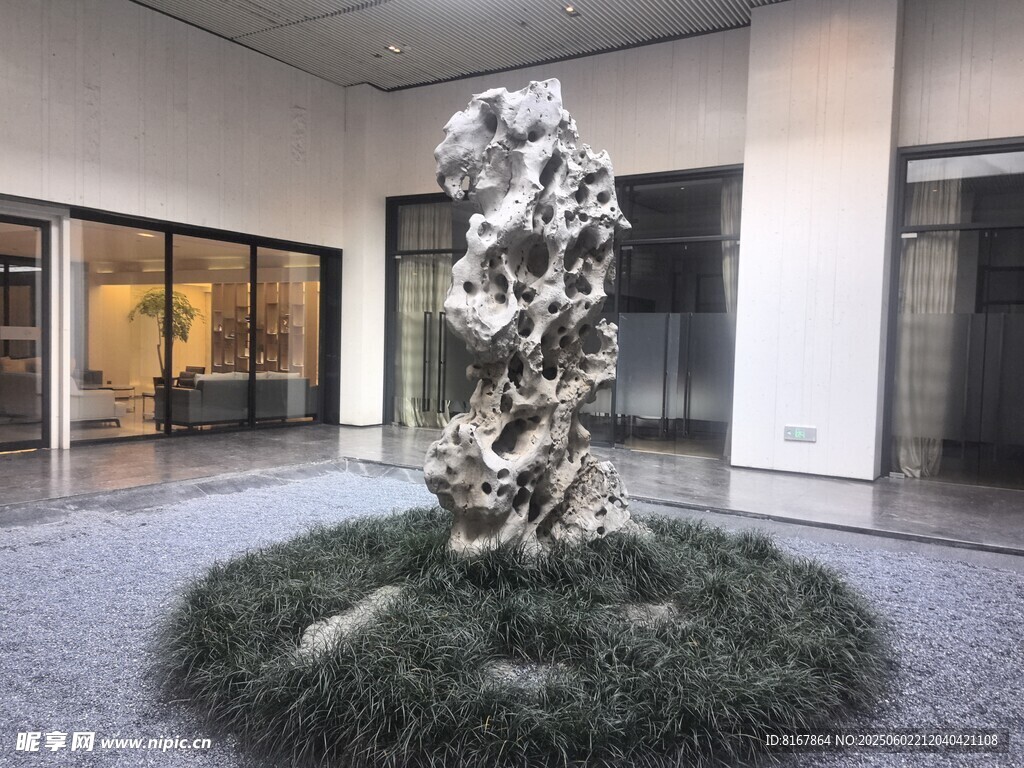 室內(nèi)抽象雕塑景觀