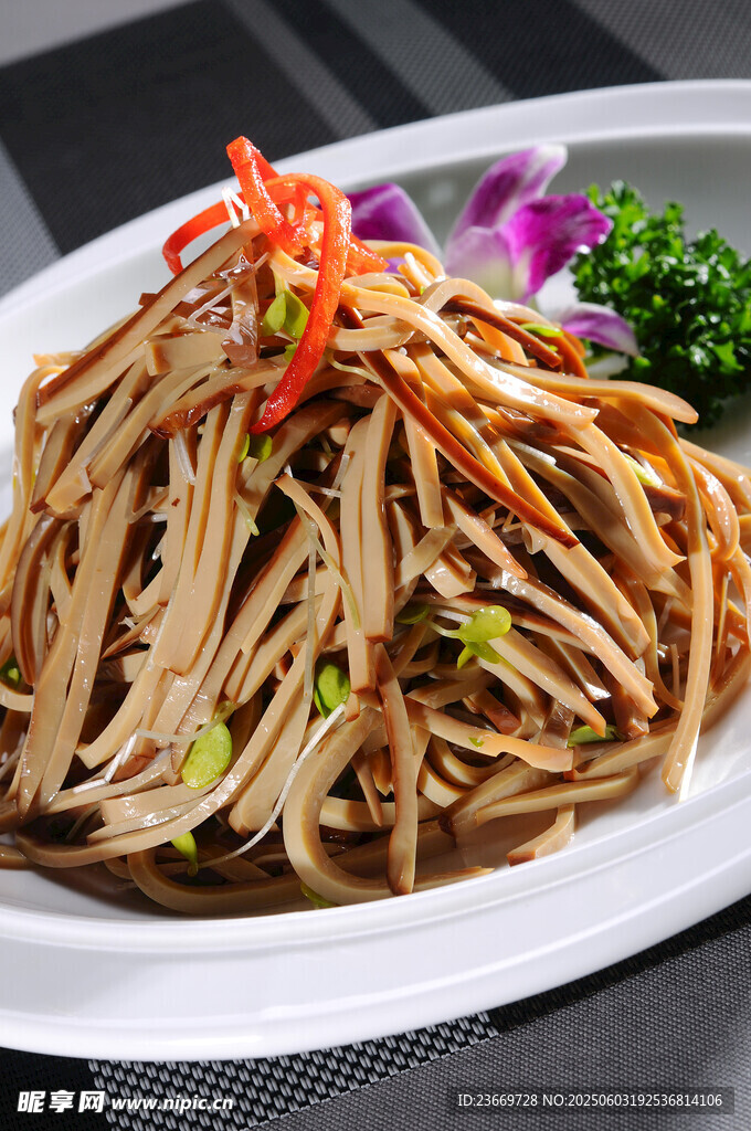 涼拌豆皮絲
