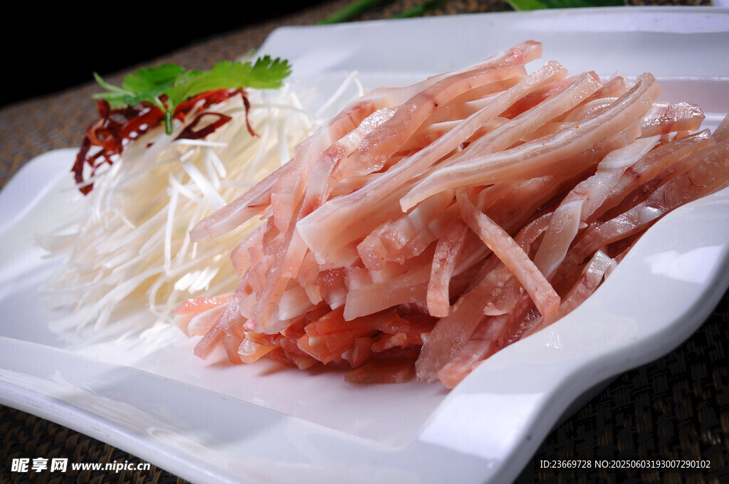 鮮脆豬天梯肉擺盤展示