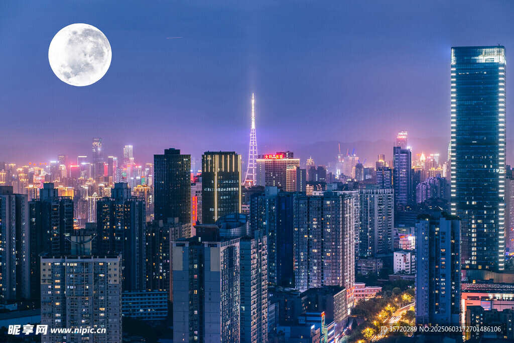 月夜下的繁華都市景觀