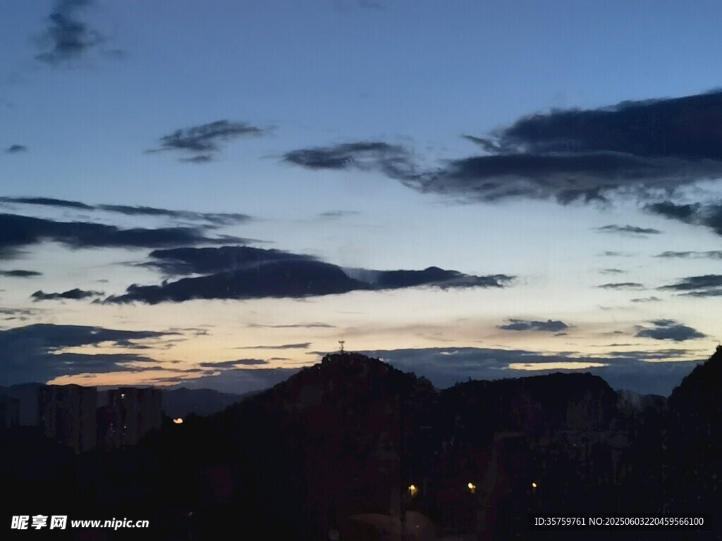 晚霞