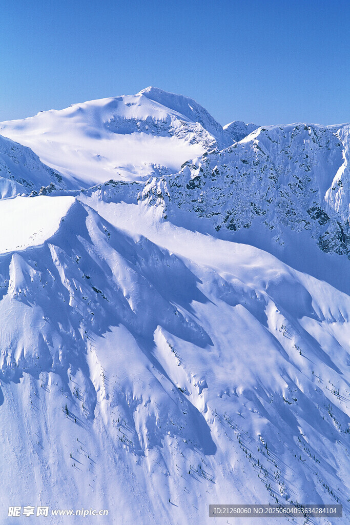 壯麗雪山美景