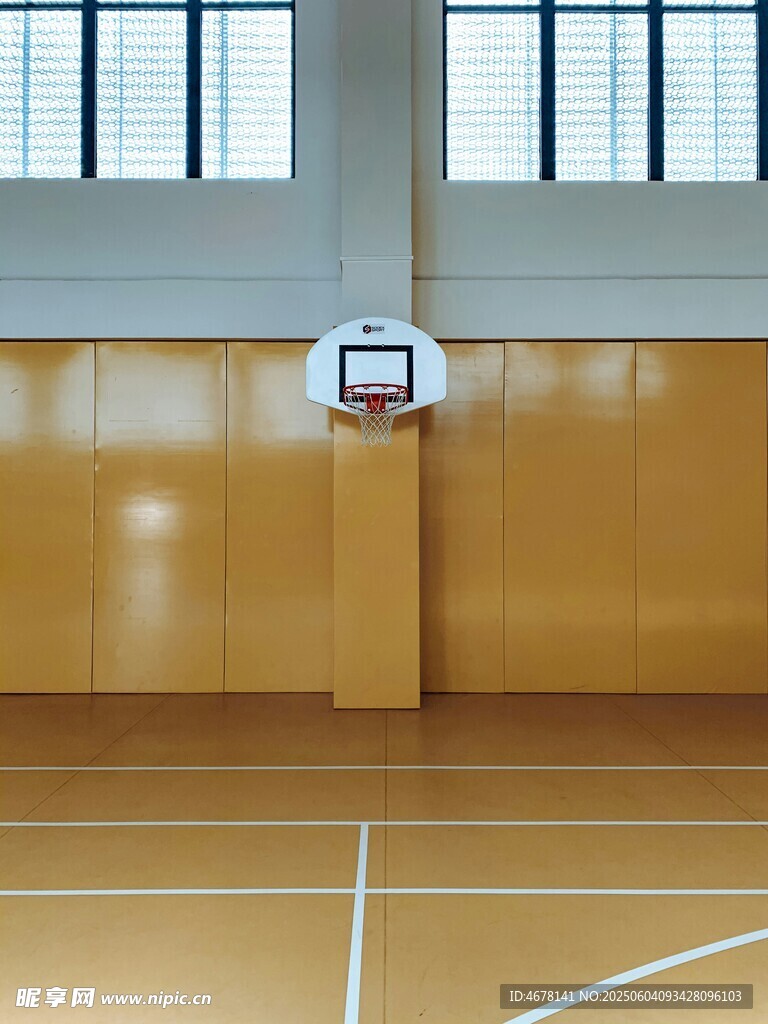 室內籃球場場景