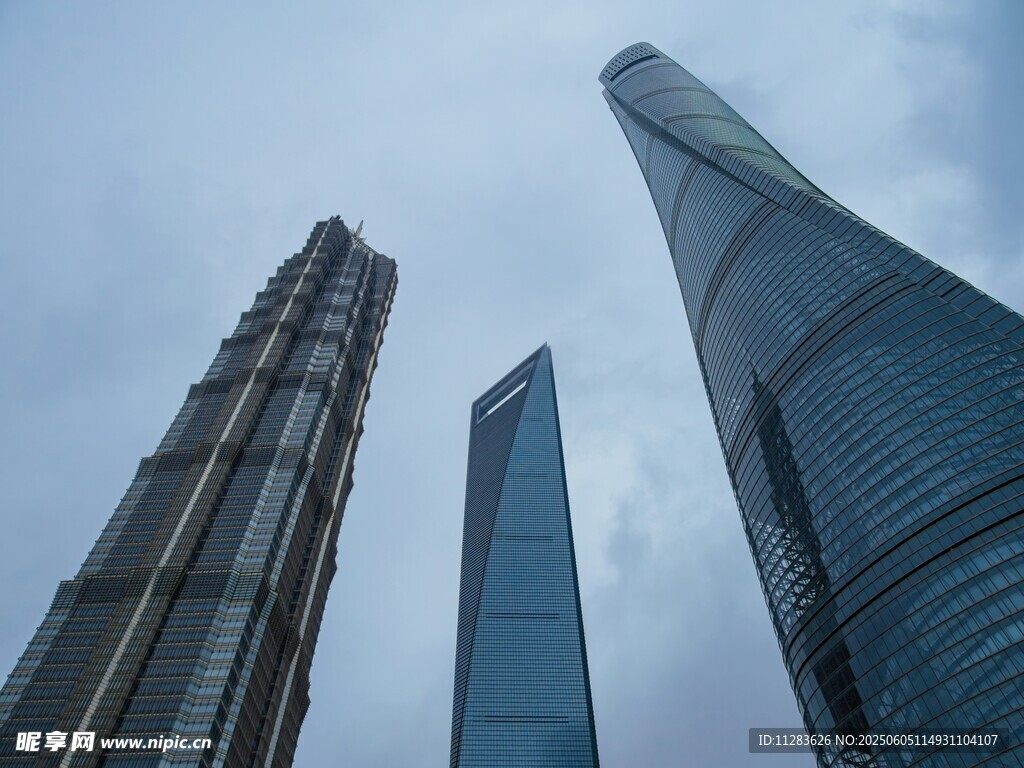 魔都摩天大樓仰視景觀