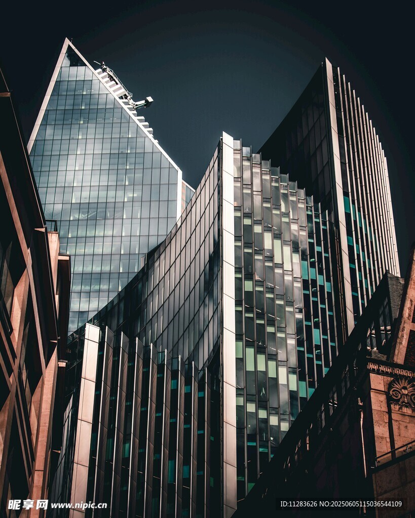 現代都市摩天大樓景觀