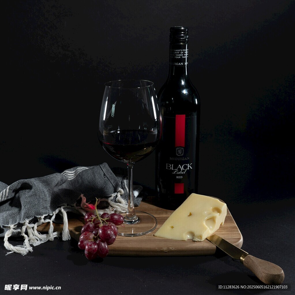 紅酒奶酪美食靜物組合