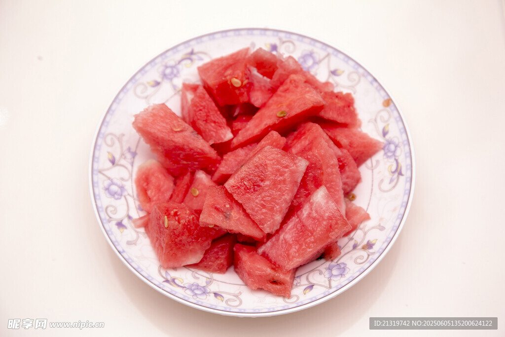 盤中鮮牛肉塊