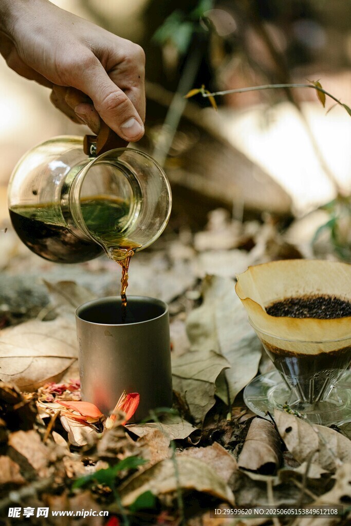 戶外煮茶享受自然時光