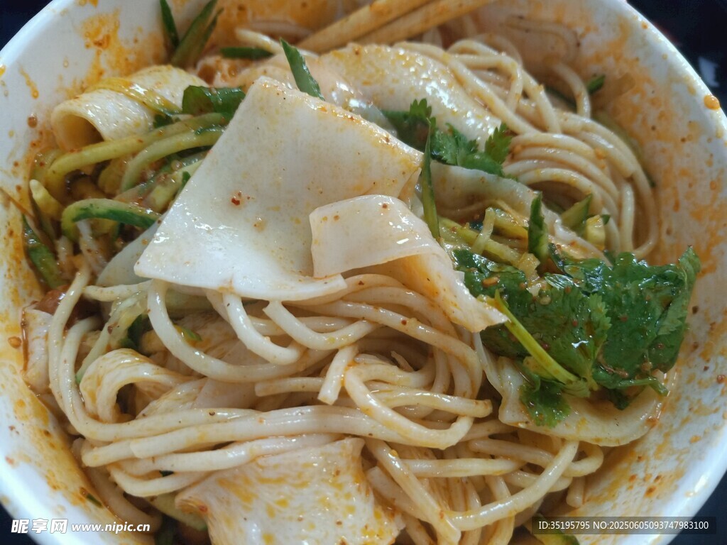 美味豆腐面條特寫