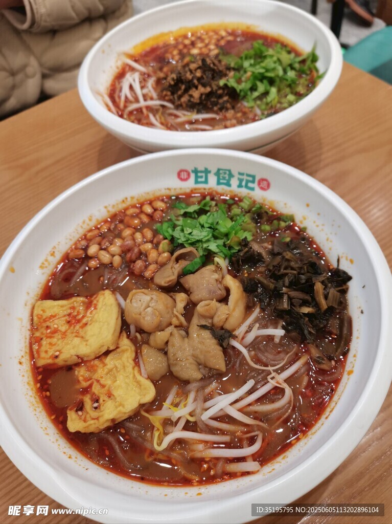 美味特色米線豆腐配菜香