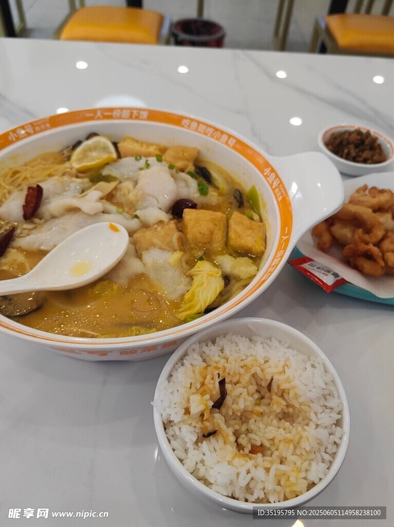 美味豐盛的單人餐食組合