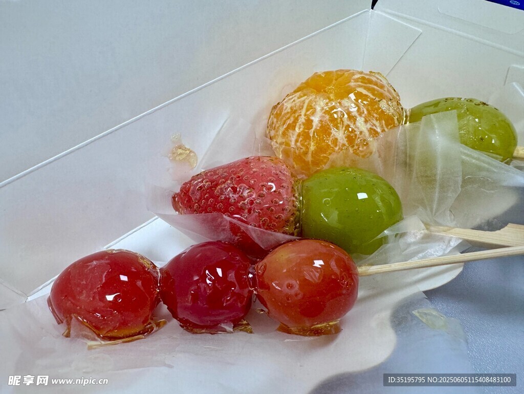 多彩水果棒棒糖