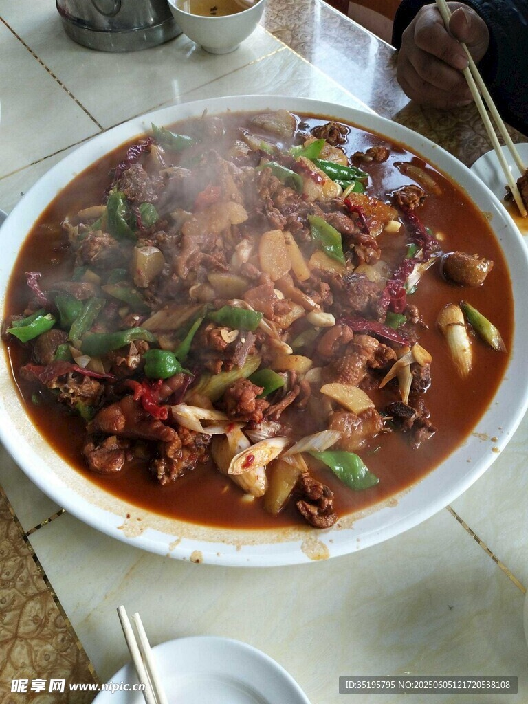 美味鮮香的特色紅燒魚