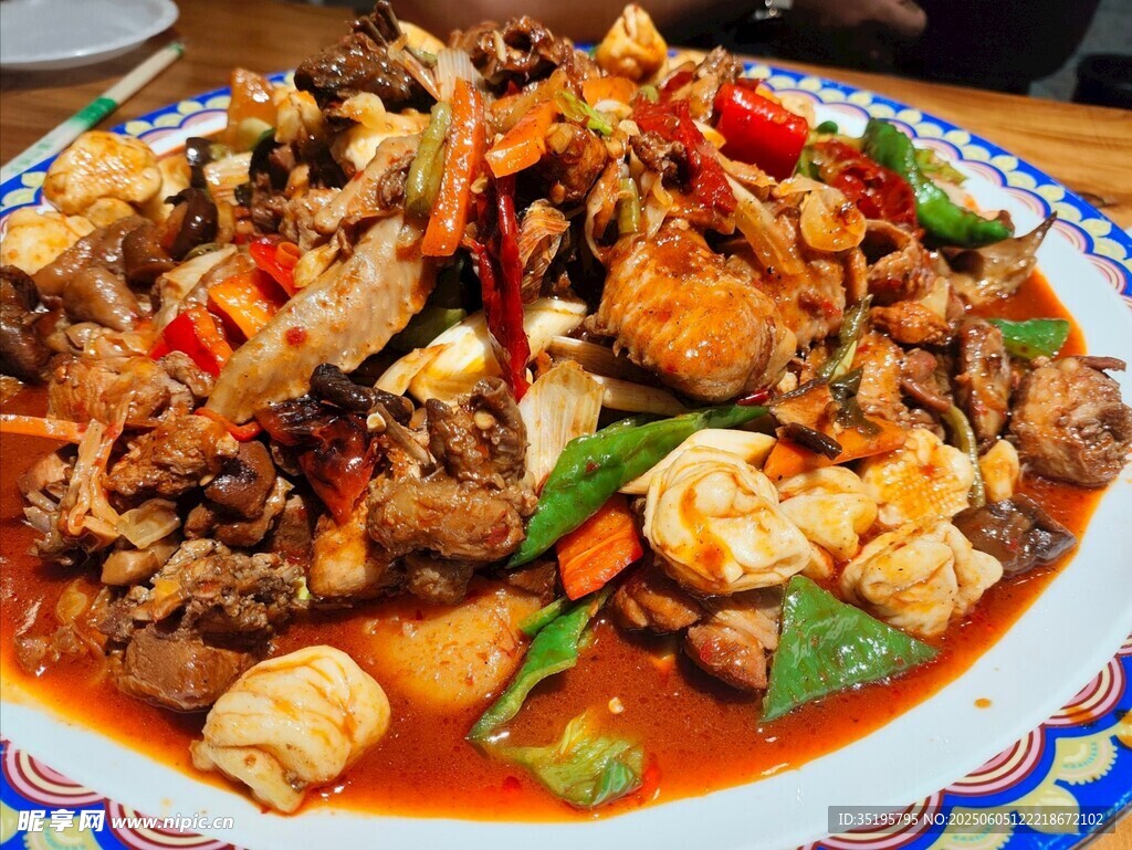 香辣美味炒肉大雜燴