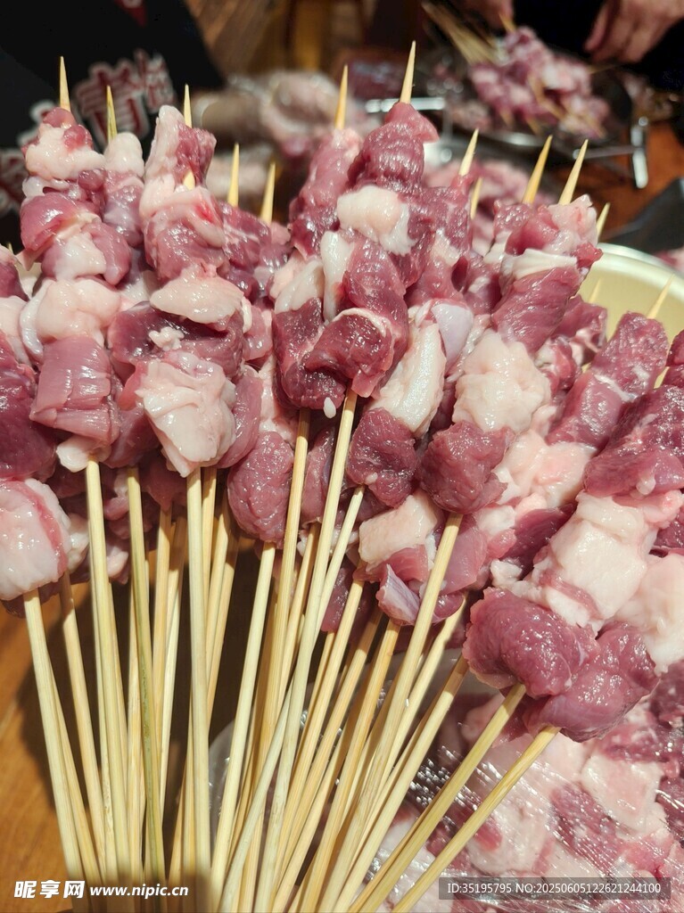 美味豬肉串待享