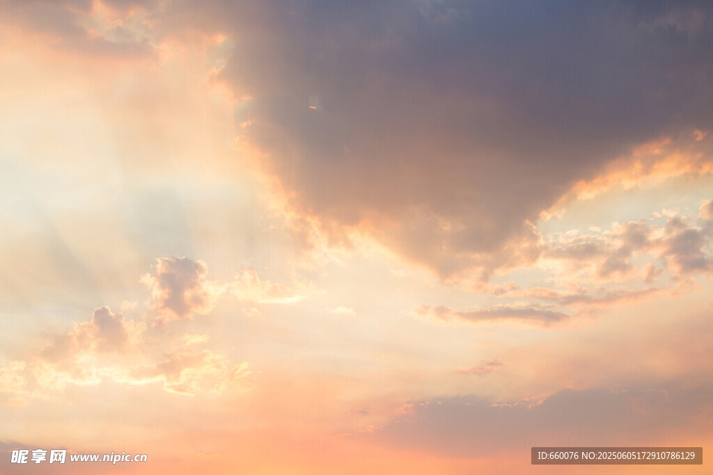 絢麗晚霞天空美景