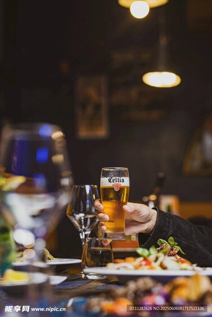 酒吧美食與精釀啤酒場景