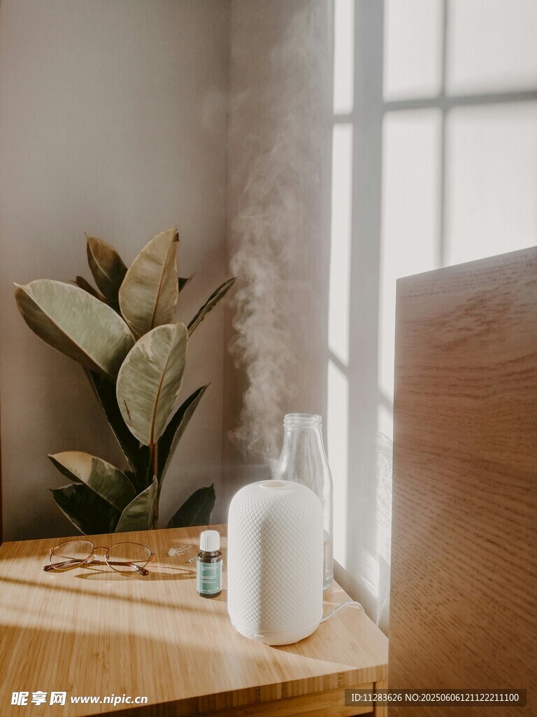 窗邊簡約木質桌面擺件