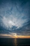 海上日落天空壯麗美景