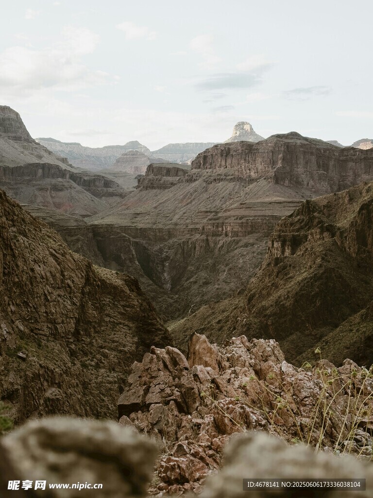 壯麗山景俯瞰
