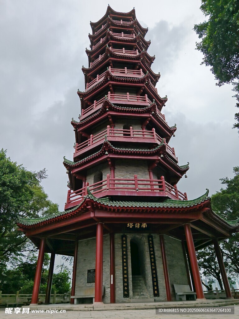 中式多層寶塔建筑景觀