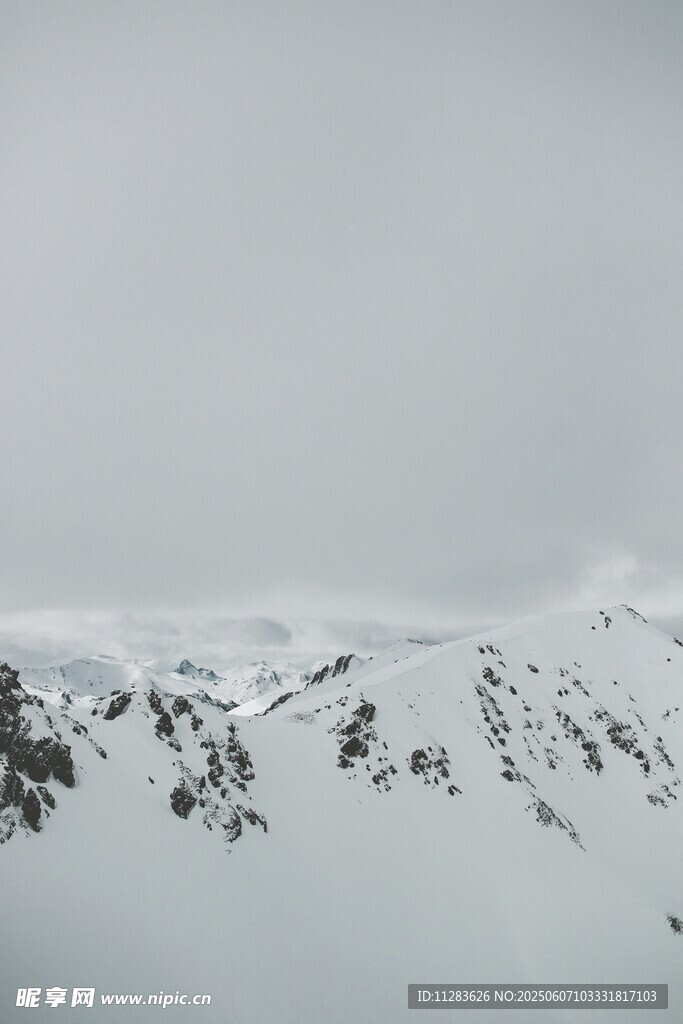 雪山遠景