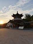 夕陽下的中式古建筑景觀