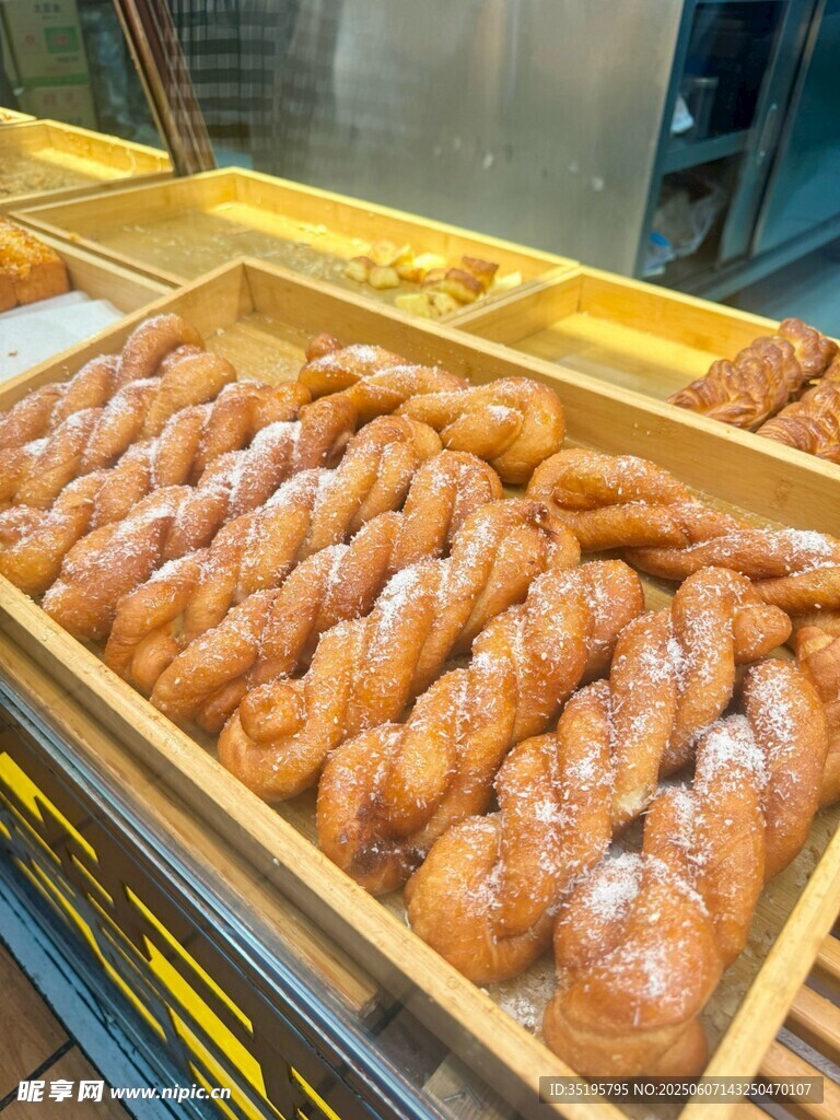 美味麻花陳列展示