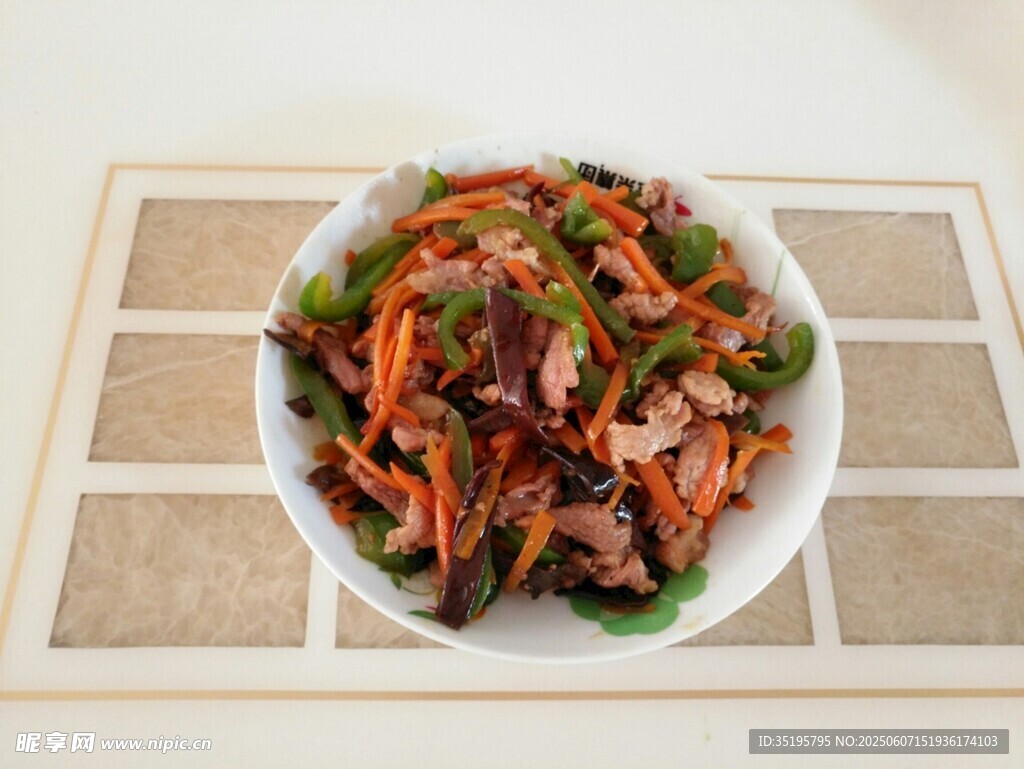 美味青椒胡蘿卜炒肉絲