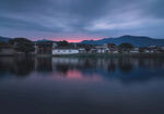 湖畔暮色美景