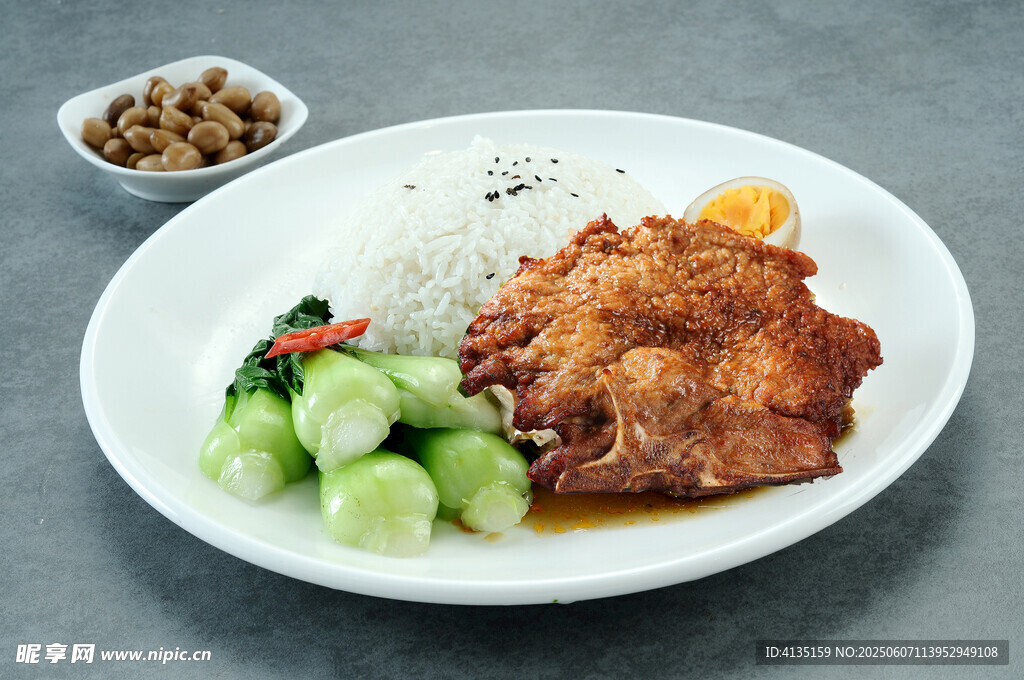 香酥雞排飯?zhí)撞? />
                            </div>
                    </div>
                </div>



                <div   id=