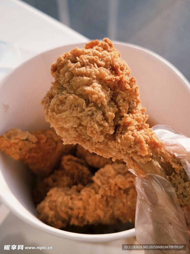美味香脆炸雞塊