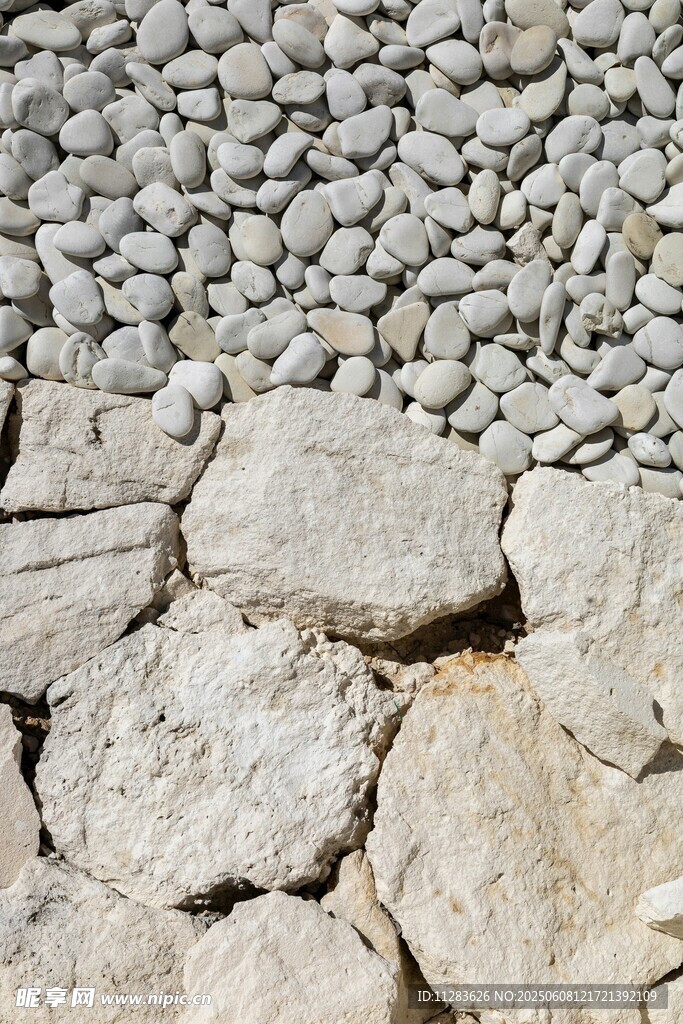 石塊堆砌的地面紋理