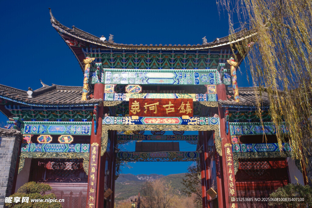 古色古香中式牌坊建筑