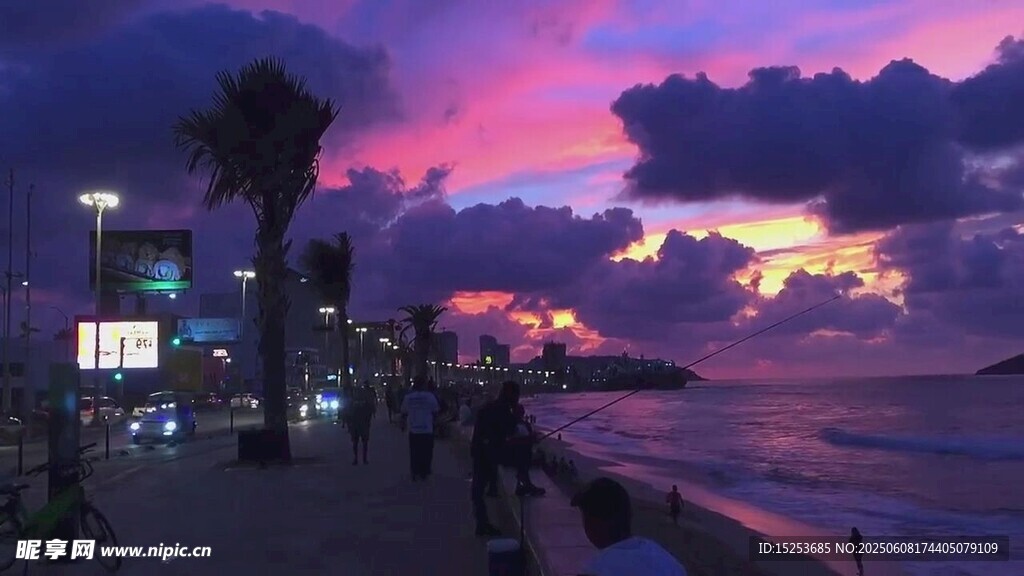 海濱日落美景