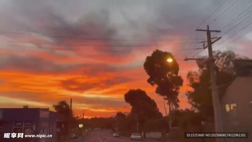 夕陽下的街道美景