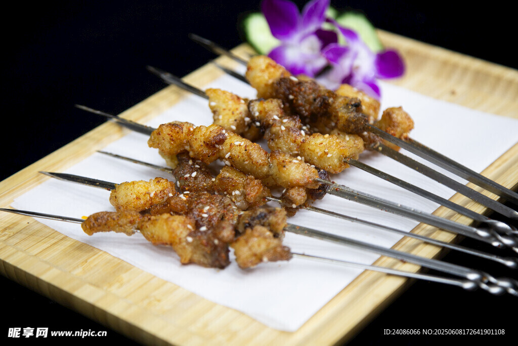 美味雞肉串誘人呈現(xiàn)