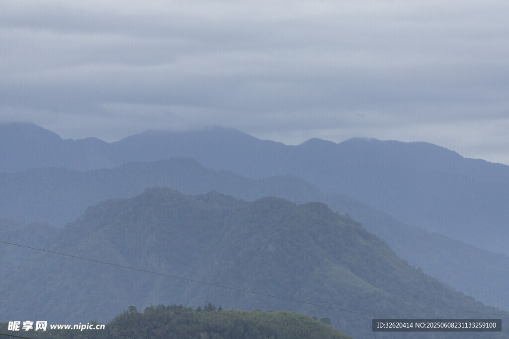 云霧 山脈 